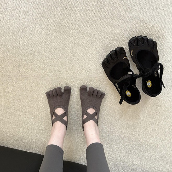 No Show Sock Women - Damen Yoga-Socken mit Kreuzriemen und Fünf